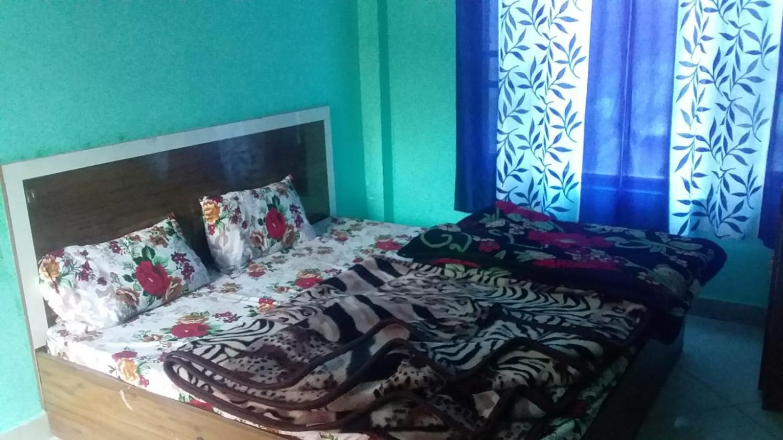 Spot On Sharma'S Kitchen & Home Stay Bajaura Exterior photo